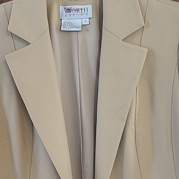 Size 8 Worth Petite Tan Tailored Blazer - Picture 3 of 9
